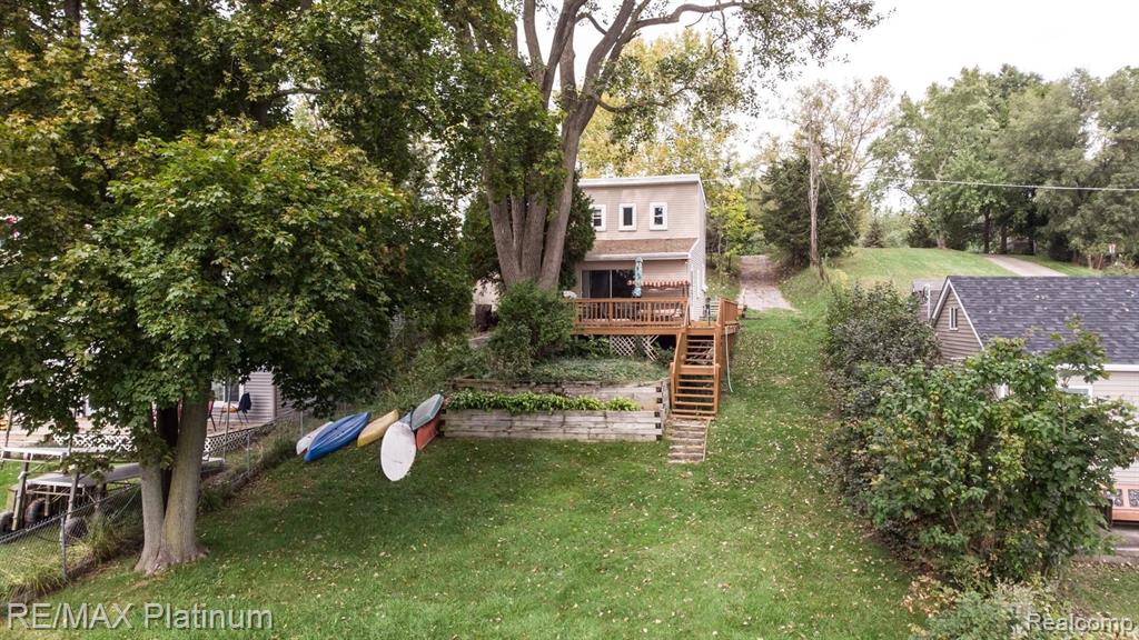 2517 Rubbins Road Howell, MI 48843 - Photo 20 of 31