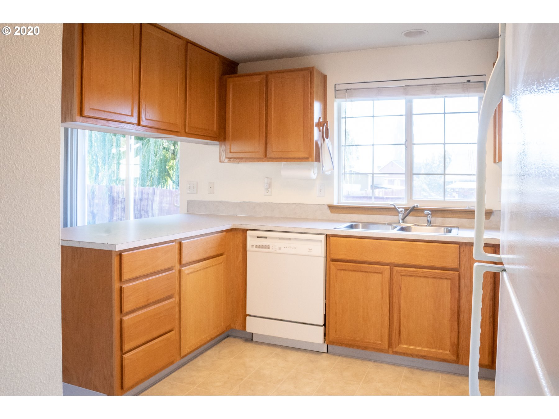 3162 Midway Road Hood River, OR 97031 - Photo 11 of 28 Gallery Image 11