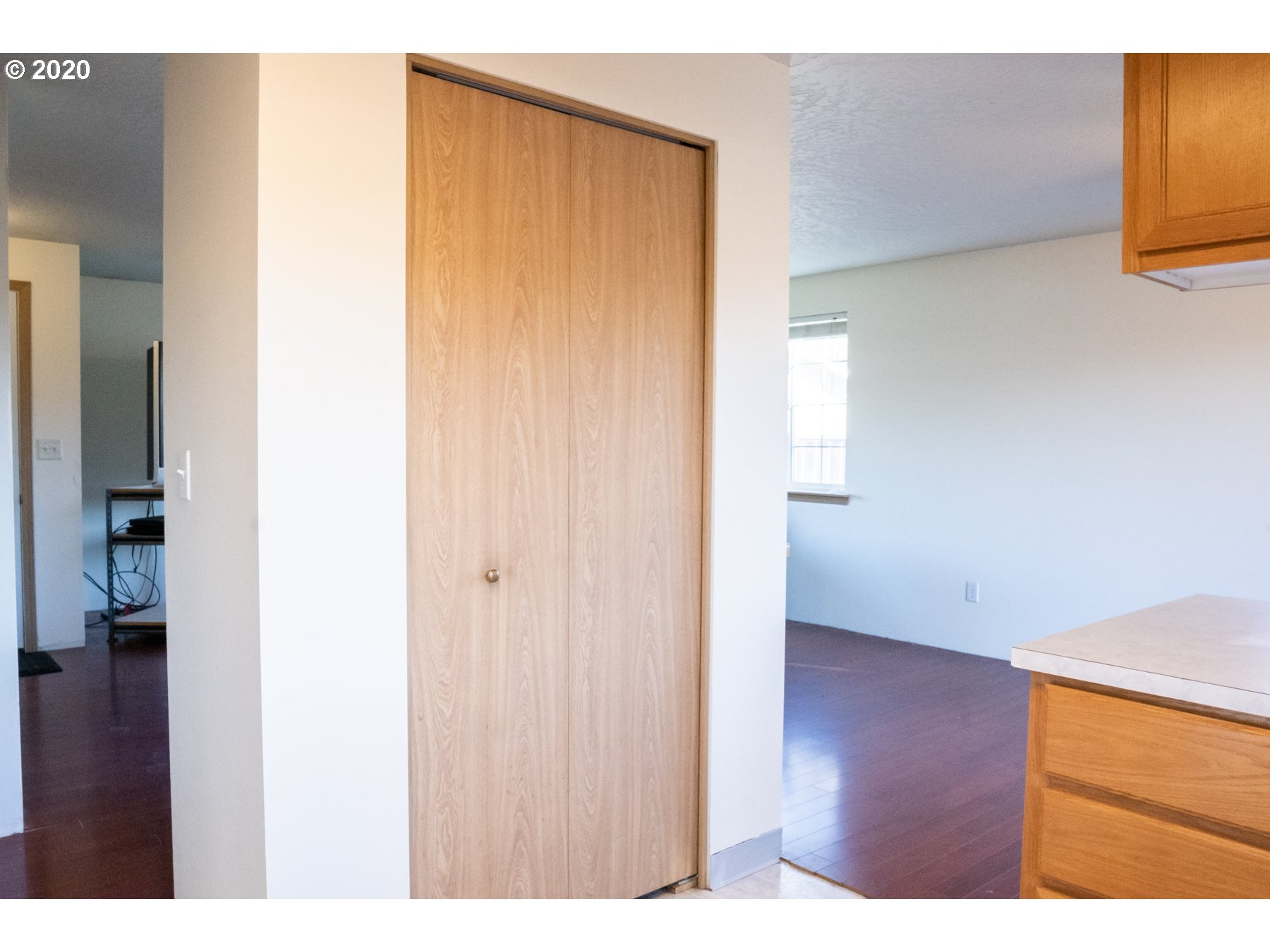 3162 Midway Road Hood River, OR 97031 - Photo 12 of 28 Gallery Image 12