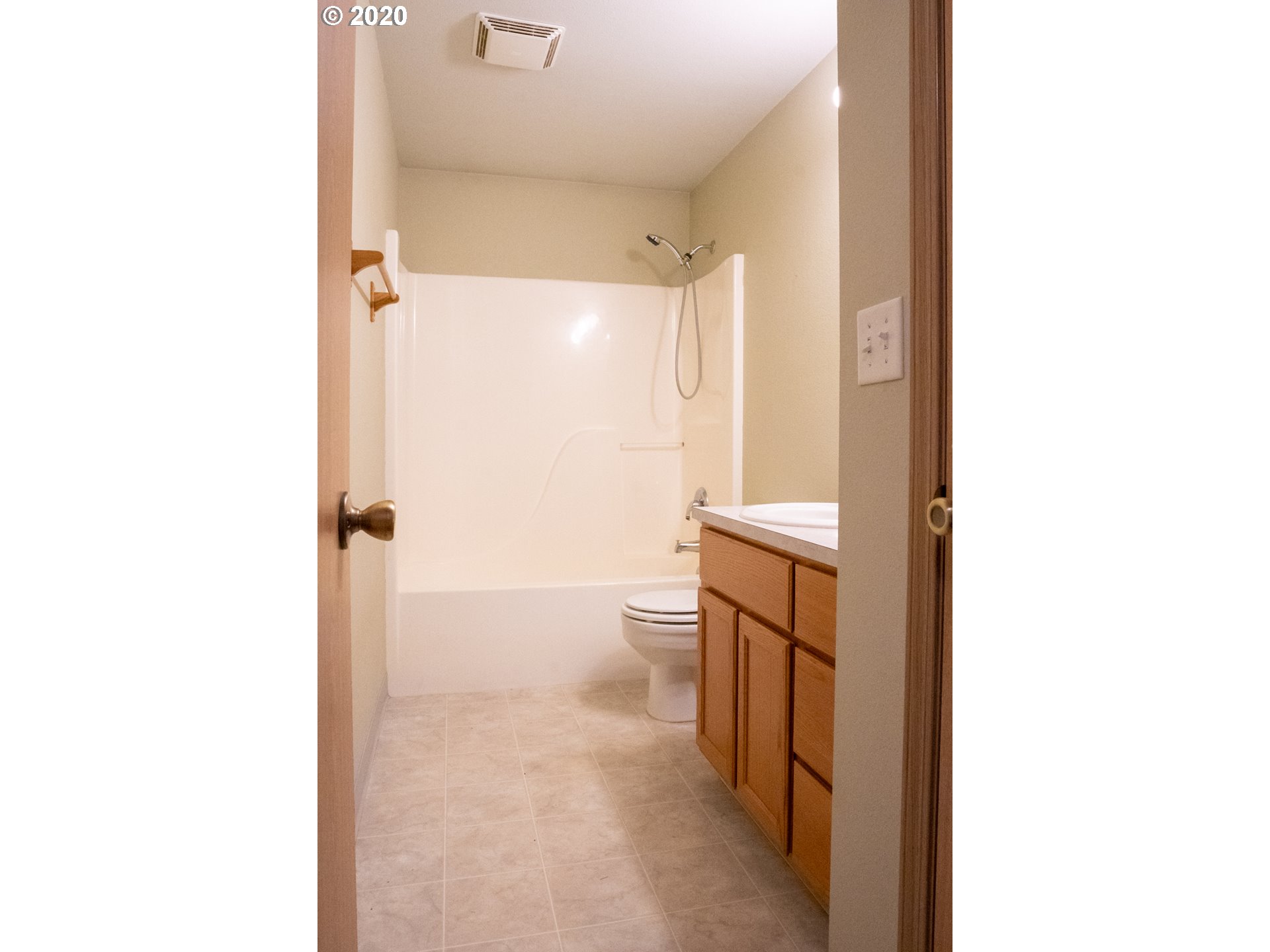3162 Midway Road Hood River, OR 97031 - Photo 15 of 28 Gallery Image 15