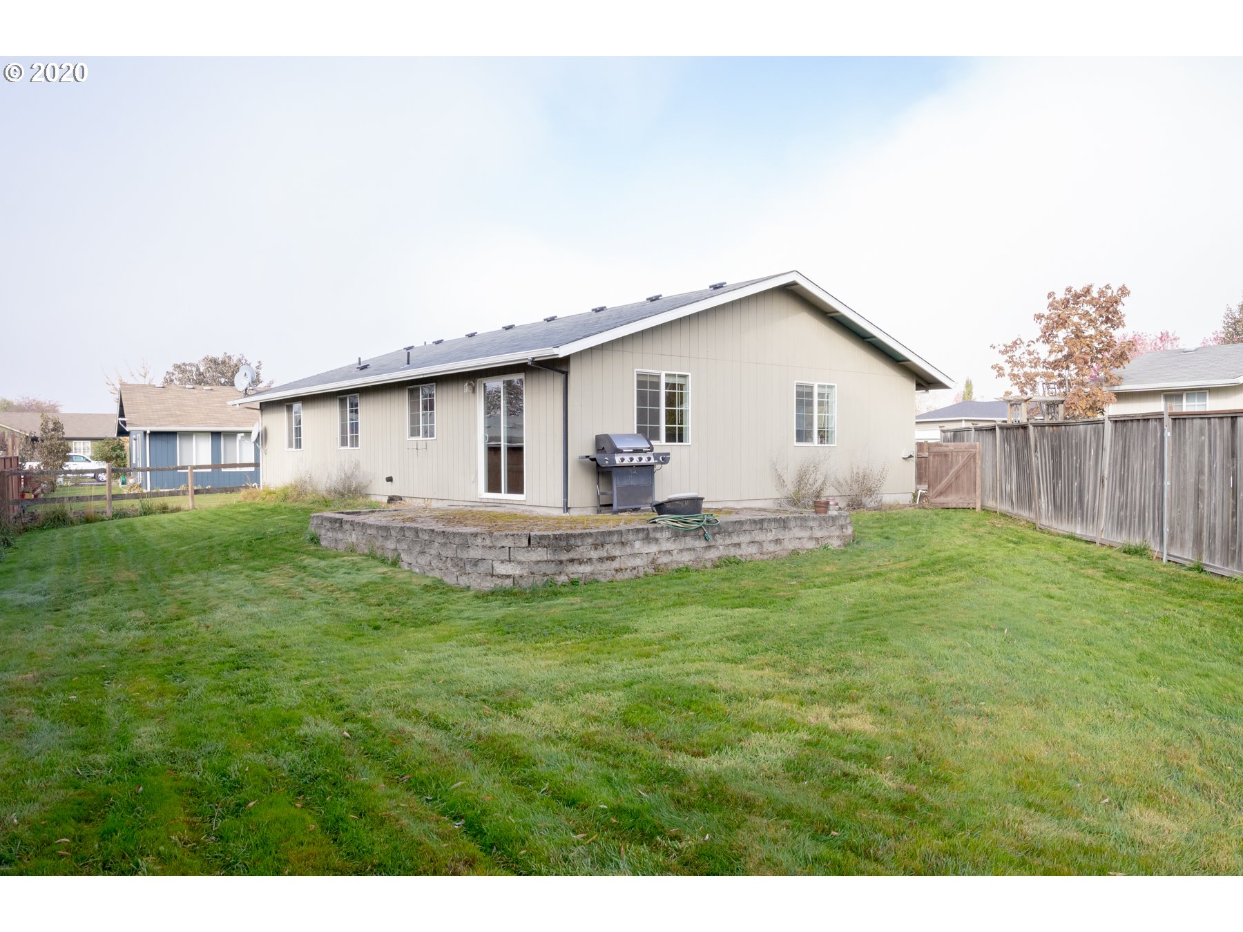 3162 Midway Road Hood River, OR 97031 - Photo 3 of 28 Gallery Image 3