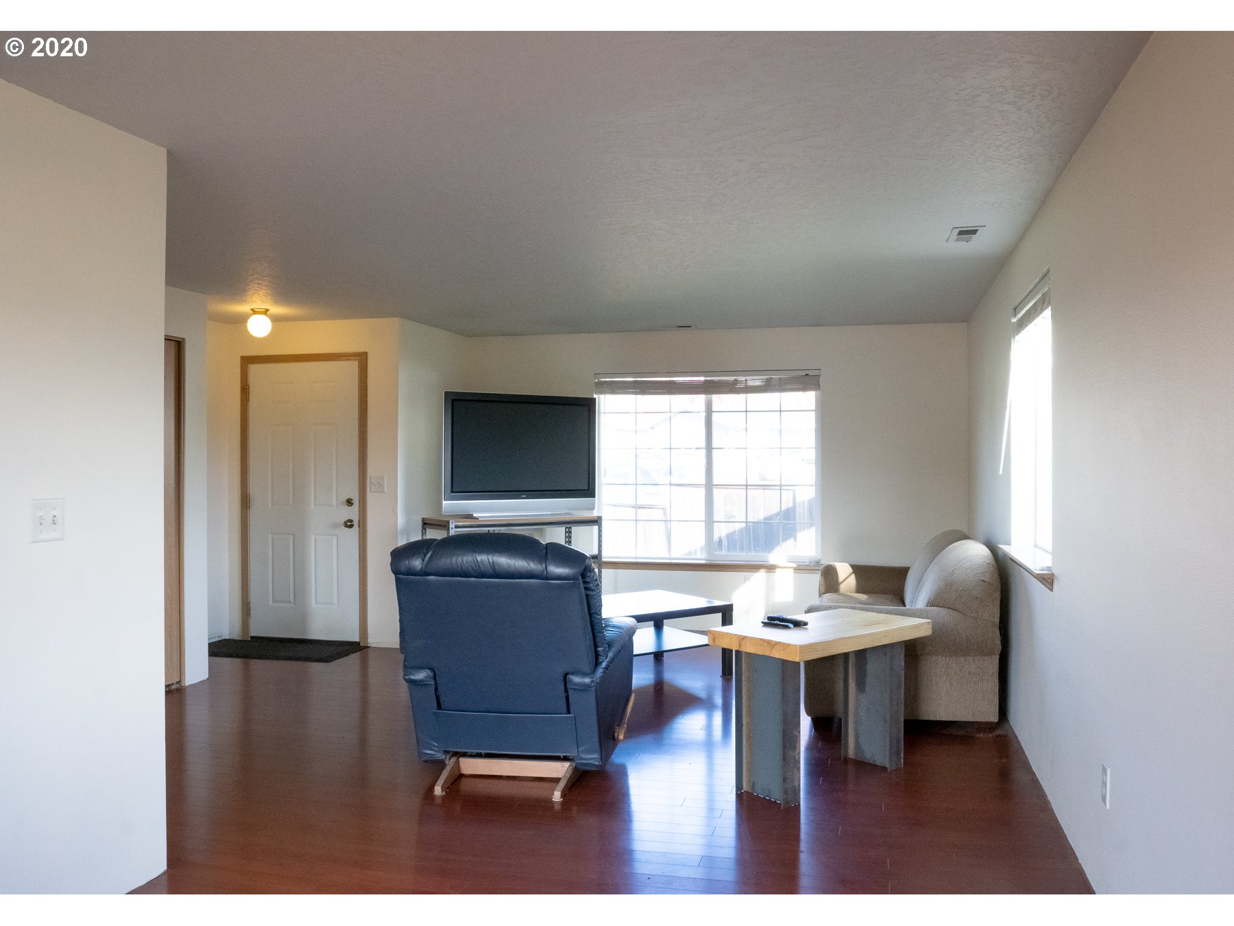 3162 Midway Road Hood River, OR 97031 - Photo 6 of 28 Gallery Image 6