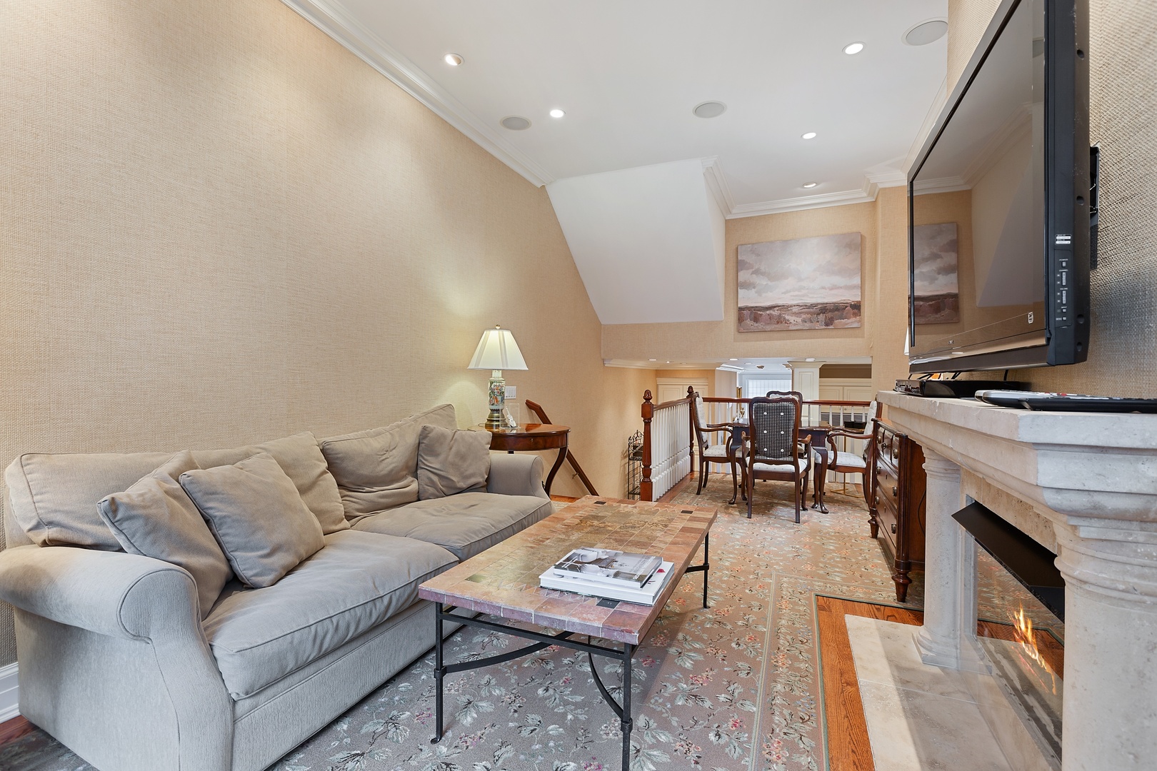 49 East Division Street Chicago, IL 60611 - Photo 11 of 23