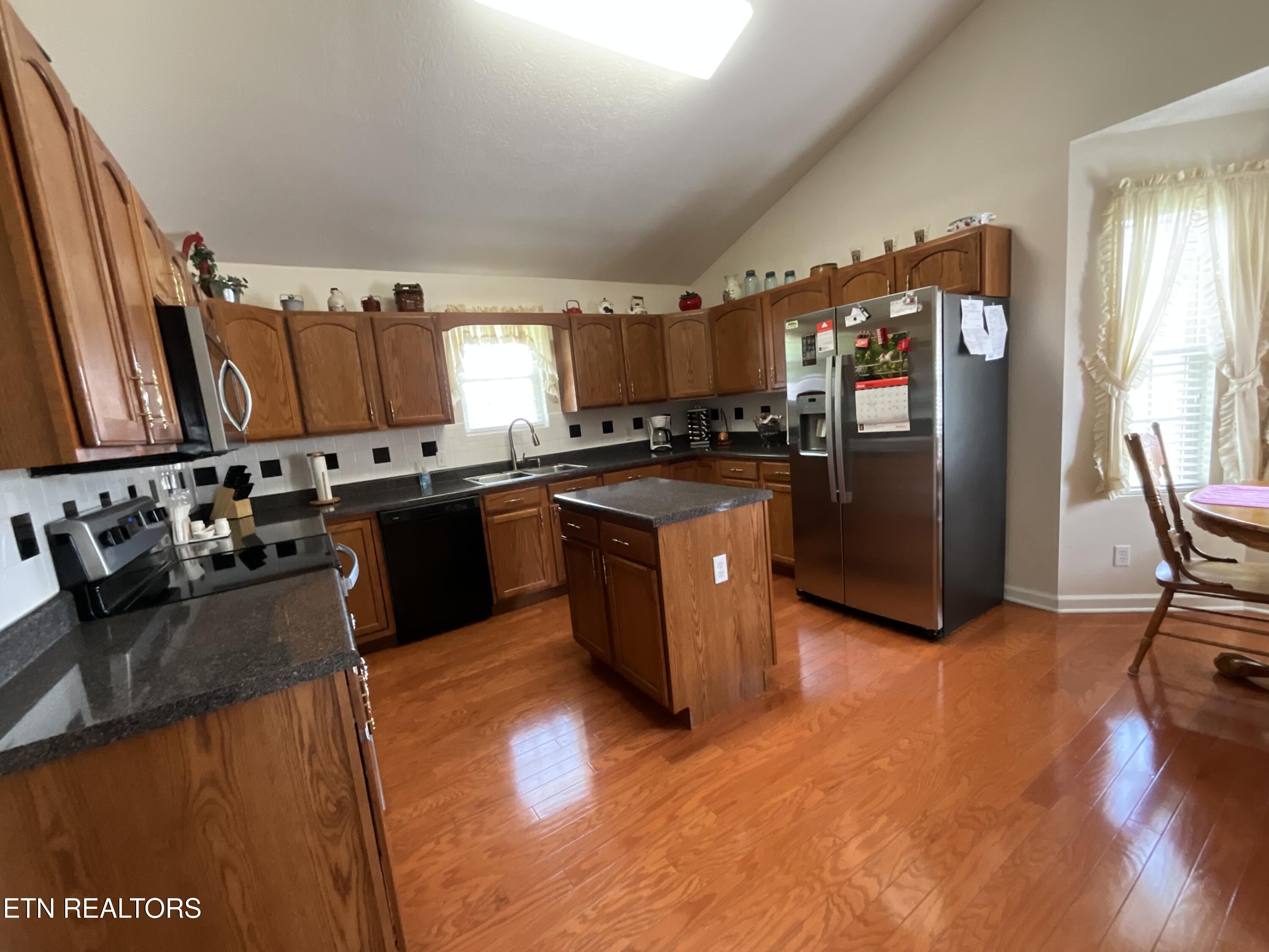 8405 Reality Lane Corryton, TN 37721 - Photo 7 of 21 IMG_1678