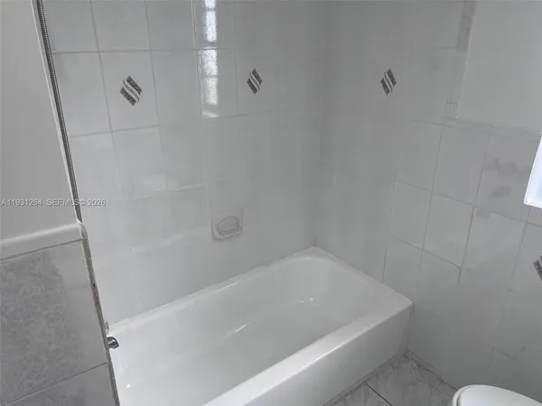 $2,900 | 3090 Northwest 29th Street, Unit A, Miami, FL 33142