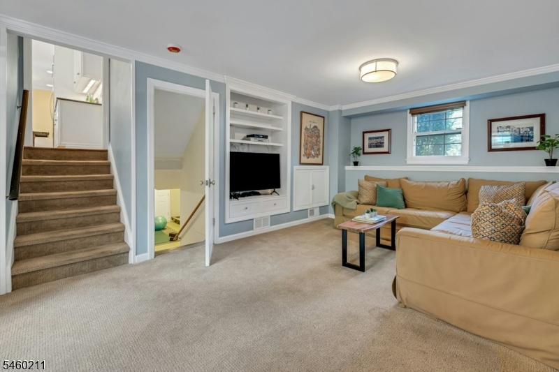 260 Ashland Road Summit, NJ 07901 - Photo 21 of 32 Gallery Image 21