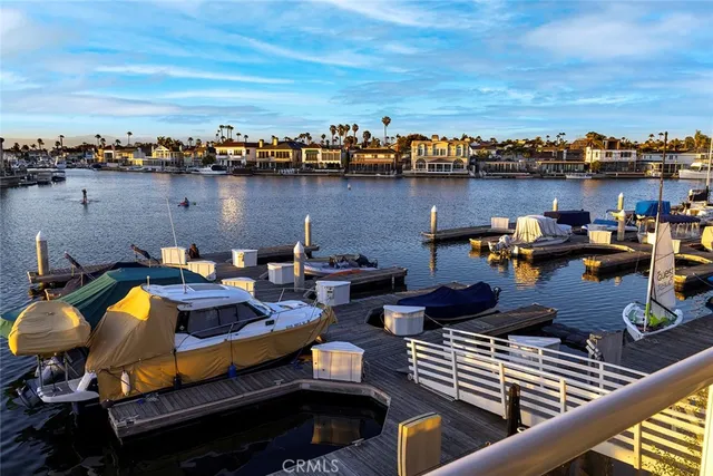 $1,199,000 | 4006 Aladdin Drive, Huntington Beach, CA 92649