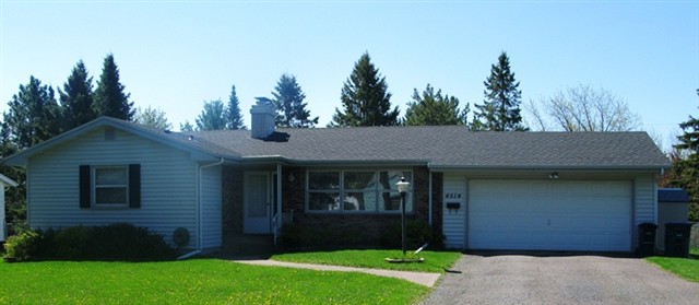 4514 Oneida Street Duluth, MN 55804 - Photo 1 of 17 Welcome family and friends to your new home