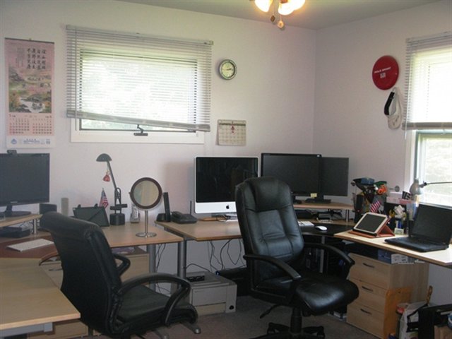 4514 Oneida Street Duluth, MN 55804 - Photo 8 of 17 Currently used as an office.