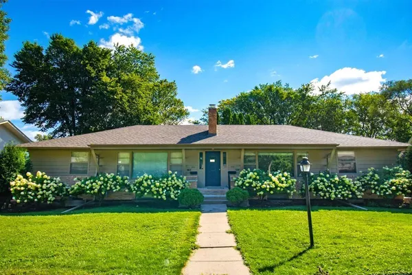 $2,795 | 3825 Ewing Avenue South, Minneapolis, MN 55410