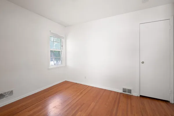 $2,795 | 3825 Ewing Avenue South, Minneapolis, MN 55410