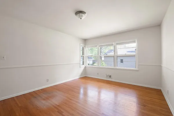 $2,795 | 3825 Ewing Avenue South, Minneapolis, MN 55410