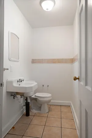 $2,795 | 3825 Ewing Avenue South, Minneapolis, MN 55410