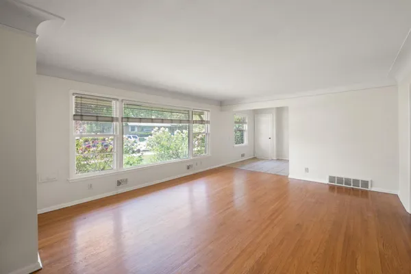 $2,795 | 3825 Ewing Avenue South, Minneapolis, MN 55410