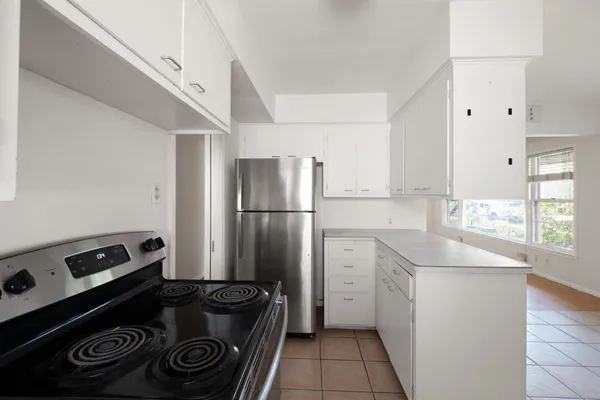 $2,795 | 3825 Ewing Avenue South, Minneapolis, MN 55410