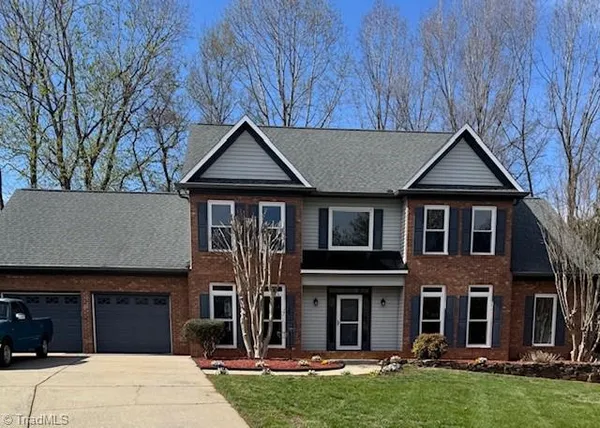 $530,000 | 3412 Lochurst Court, Pfafftown, NC 27040