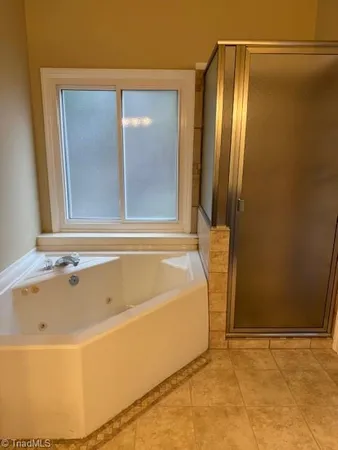 $530,000 | 3412 Lochurst Court, Pfafftown, NC 27040