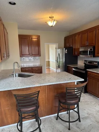 $530,000 | 3412 Lochurst Court, Pfafftown, NC 27040