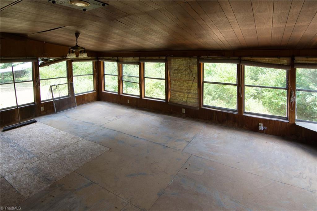 696 Jack Jowers Road Lexington, NC 27295 - Photo 12 of 17 Gallery Image 12