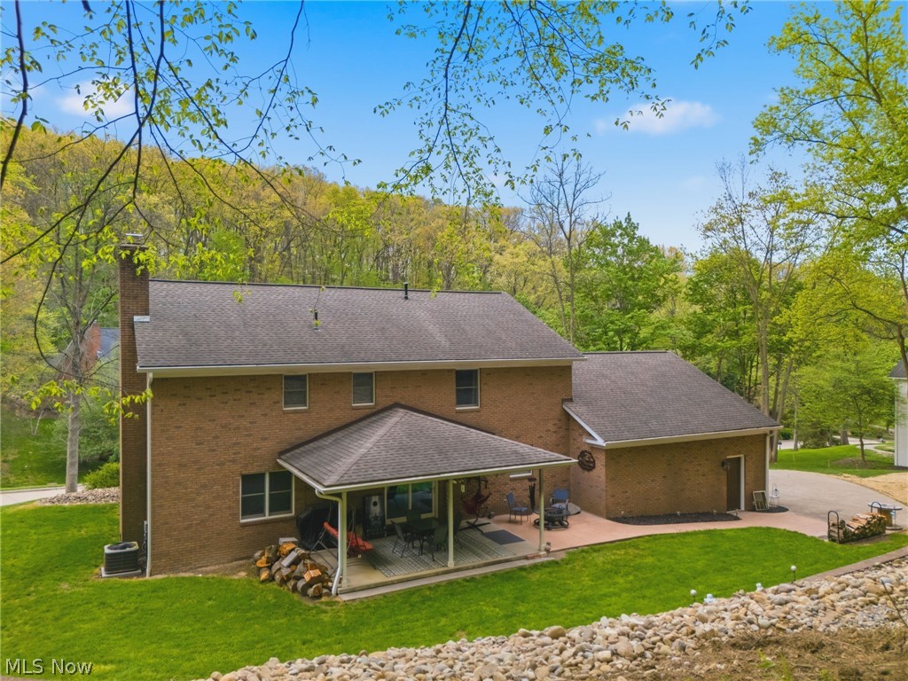 1368 Terrace Road Northwest New Philadelphia, OH 44663 - Photo 4 of 46