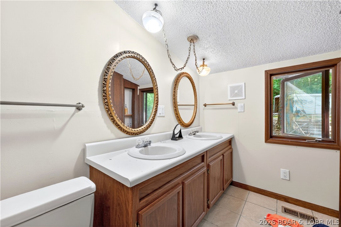 33400 Kings Way Road Stover, MO 65078 - Photo 7 of 25