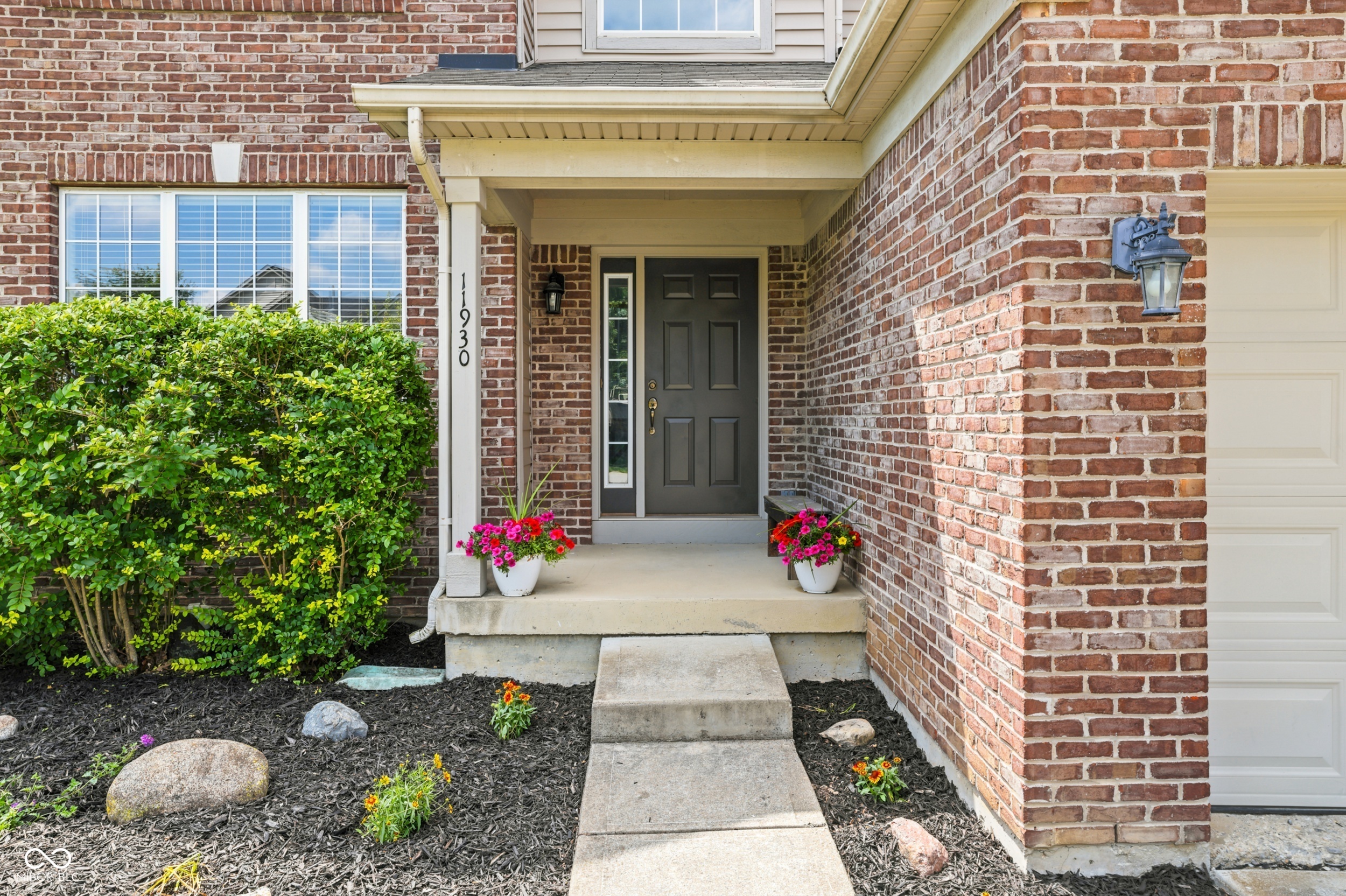 11930 Stanley Terrace Fishers, IN 46037 - Photo 4 of 40