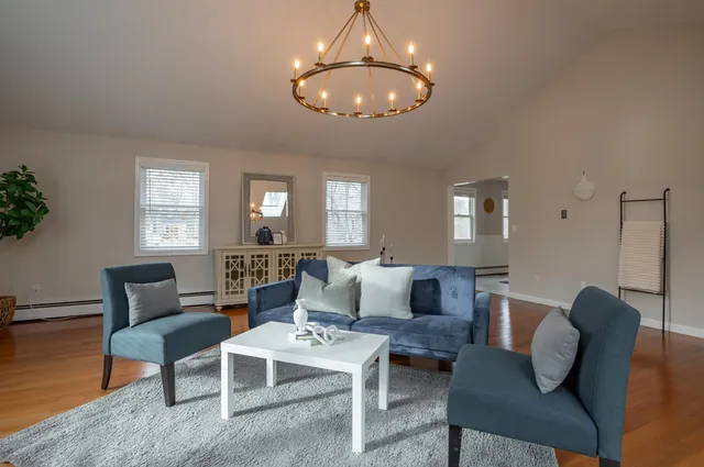 $719,900 | 34 Lindsay Road, Hooksett, NH 03106