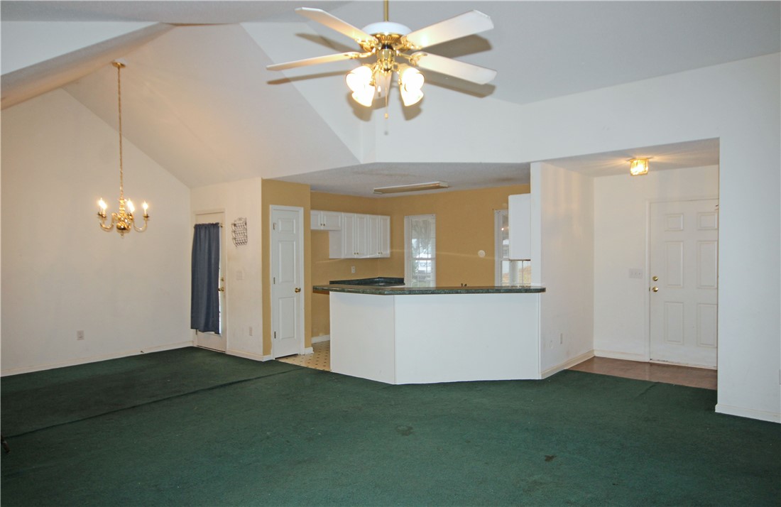 612 Friendship Road Seneca, SC 29678 - Photo 3 of 16 Gallery Image 3