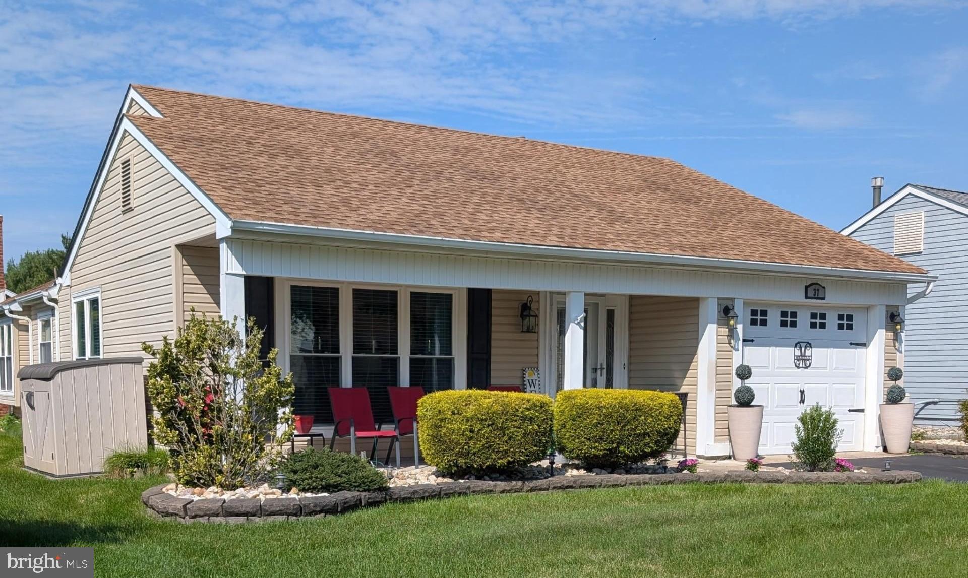 37 Stratford Road Southampton, NJ 08088 - Photo 2 of 33 Gallery Image 2