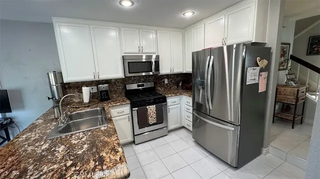 $3,950 | 3 Shadow Hill Lane, Laguna Hills, CA 92653