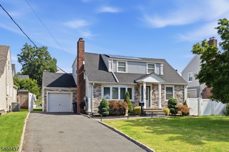 353 Whitewood Road Union, NJ 07083 - Photo 3 of 38 Gallery Image 3