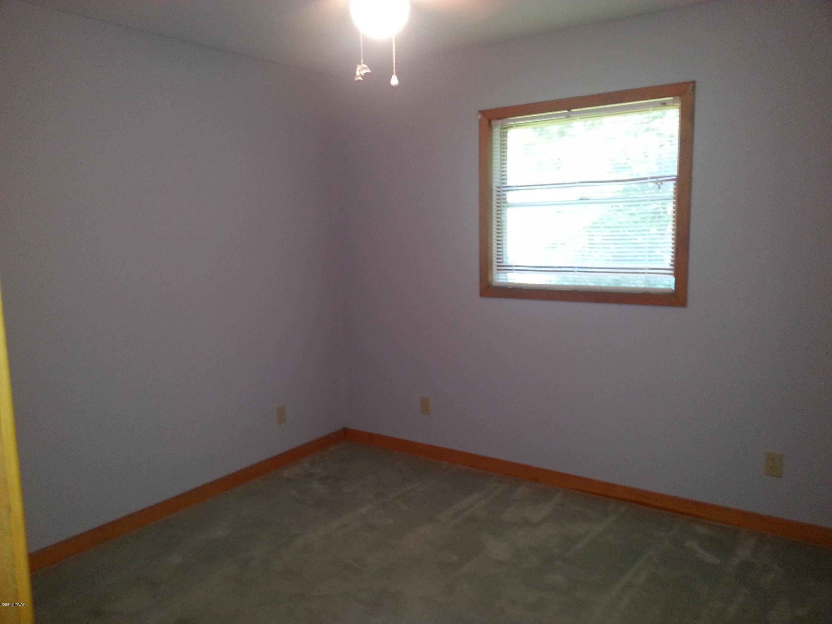 198 Greeley Lake Road Greeley, PA 18425 - Photo 14 of 28