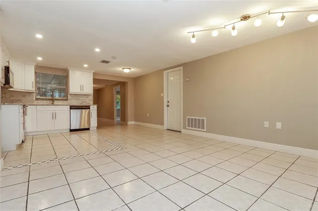 $1,645 | 9226 Rainbow Lane, Port Richey, FL 34668