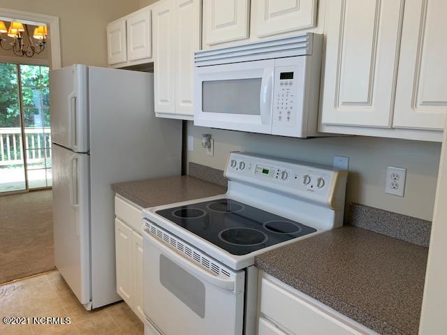 2918 Flint Ridge Road Greenville, NC 27834 - Photo 21 of 23 Range, microwave. refrigerator & dishwasher included.
