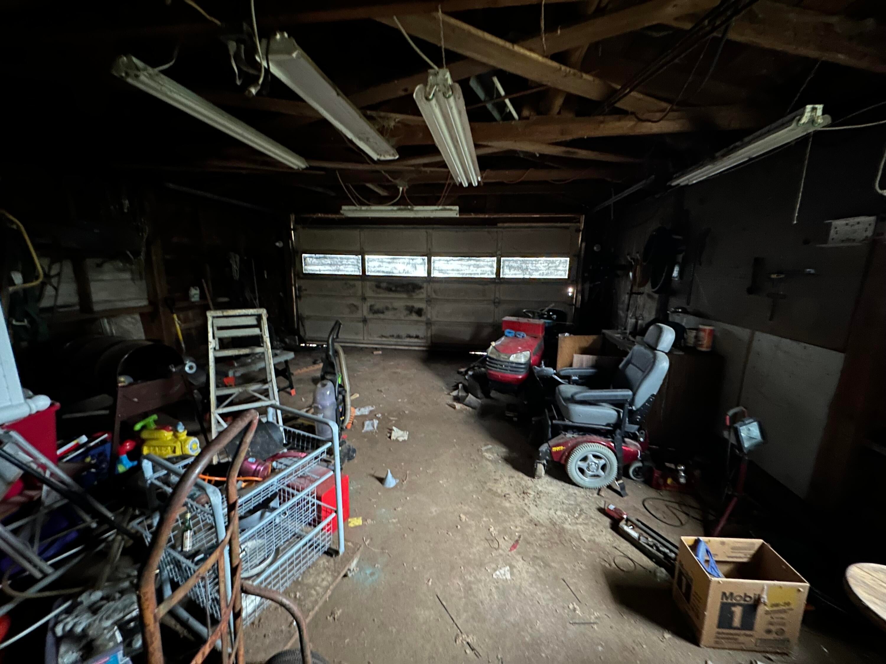 28003 South Gard Road Mulino, OR 97042 - Photo 23 of 43 Garage