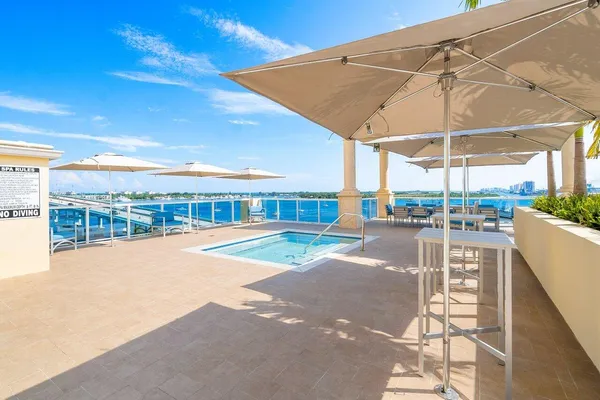 $5,900 | 2640 Lake Shore Drive, Unit 2307, Riviera Beach, FL 33404