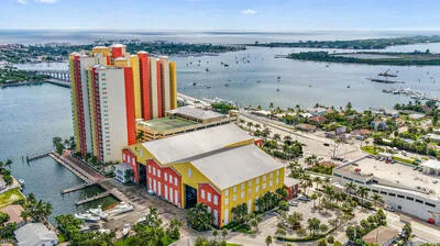 $5,900 | 2640 Lake Shore Drive, Unit 2307, Riviera Beach, FL 33404
