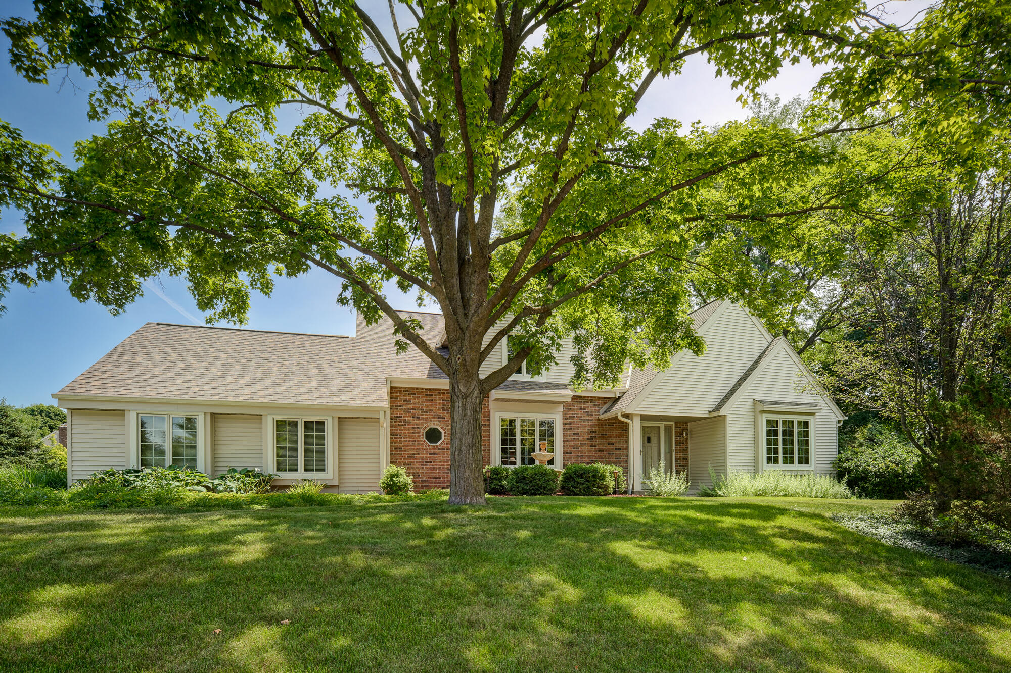 4100 South 119th Street Greenfield, WI 53228 - Photo 1 of 40 119th st-3