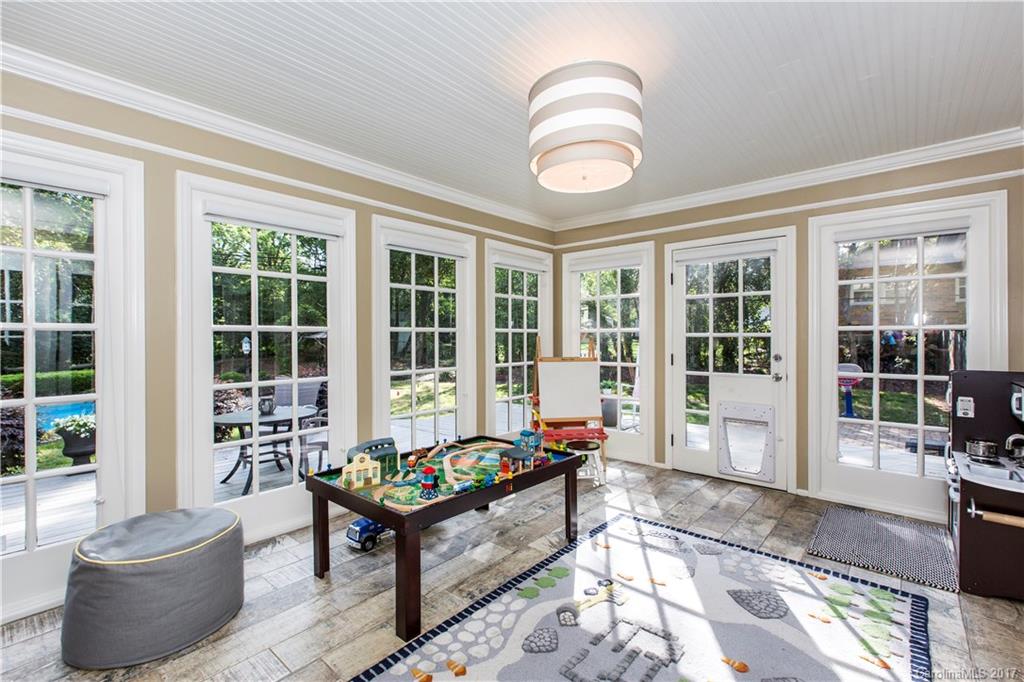 3418 Eastburn Road Charlotte, NC 28210 - Photo 11 of 15 Gallery Image 11