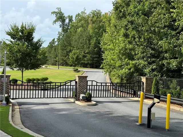 $3,490 | 210 Hamlet Drive, Duluth, GA 30097