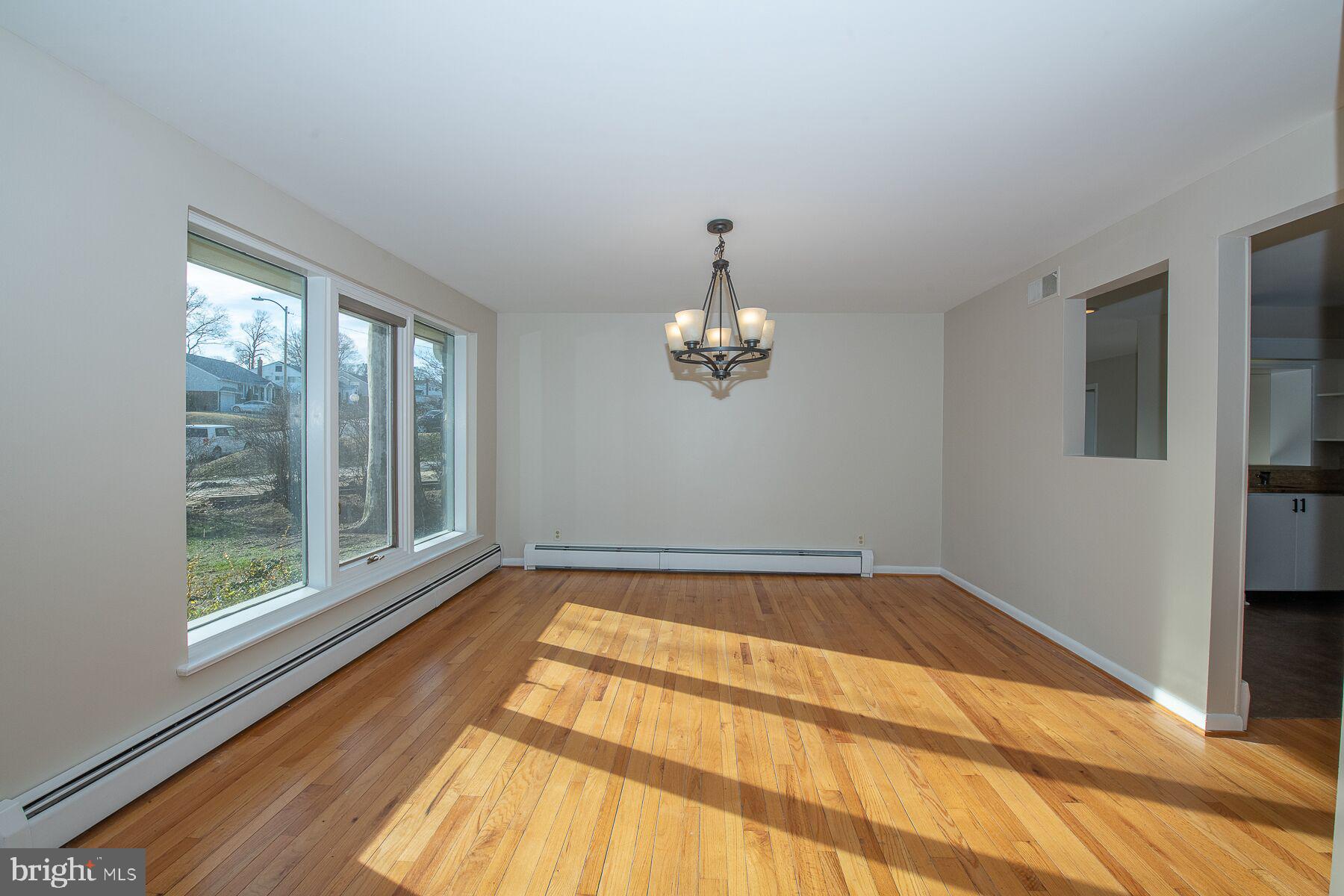 2203 Cambridge Road Broomall, PA 19008 - Photo 5 of 40 Gallery Image 5