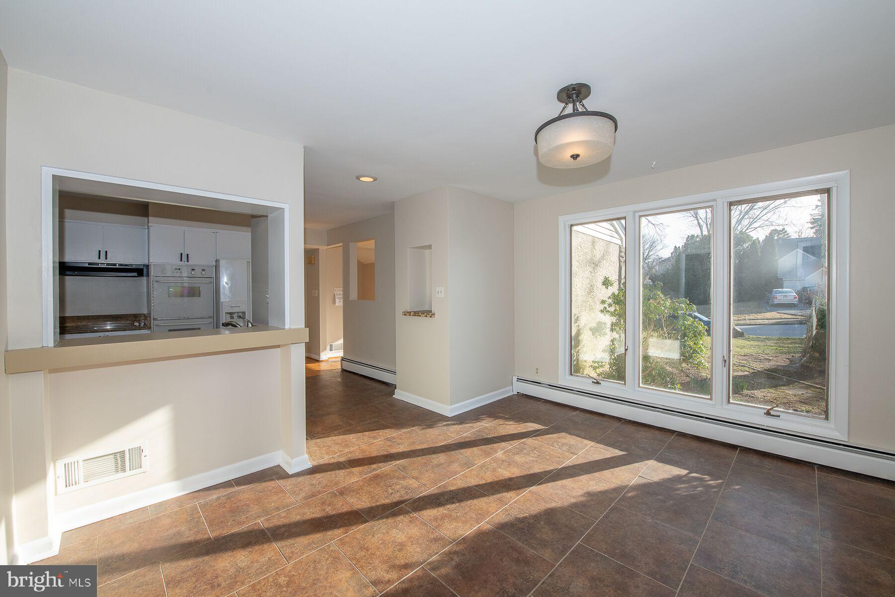 2203 Cambridge Road Broomall, PA 19008 - Photo 9 of 40 Gallery Image 9