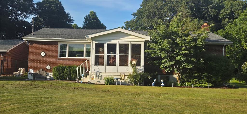 19 Township Rd T355 Burgettstown, PA 15021 - Photo 1 of 47 Welcome to 19 Township Rd T335!