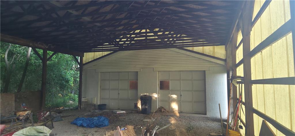 19 Township Rd T355 Burgettstown, PA 15021 - Photo 18 of 47 Large Overhang over the Larger garage