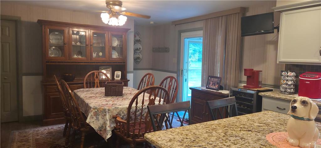 19 Township Rd T355 Burgettstown, PA 15021 - Photo 32 of 47 Dining Room Open to the Kitchen