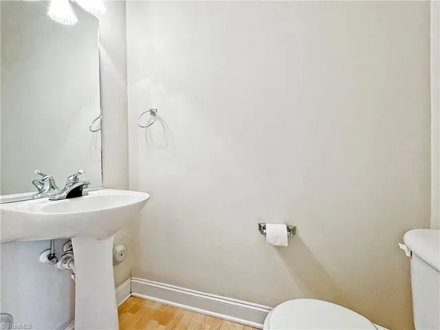 $1,750 | 4445 Baylor Street, Greensboro, NC 27455