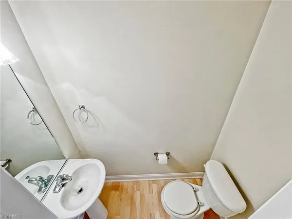 $1,750 | 4445 Baylor Street, Greensboro, NC 27455