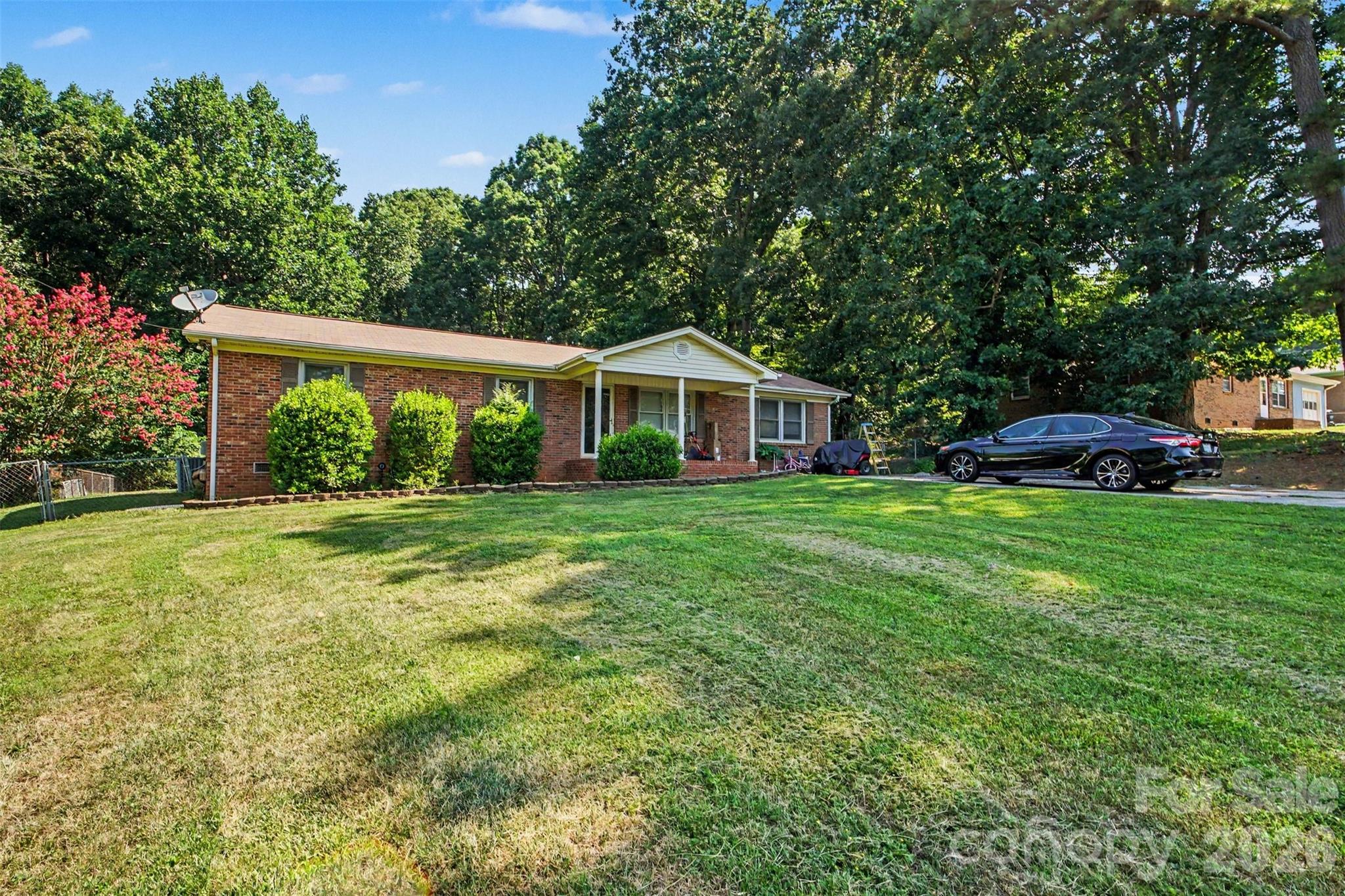 124 Riley Road Dallas, NC 28034 - Photo 3 of 31