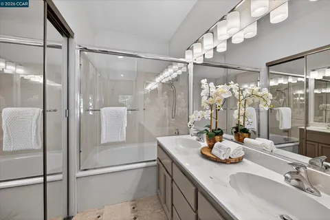 $825,000 | 83 Tahoe Court, Unit 203, San Ramon, CA 94582