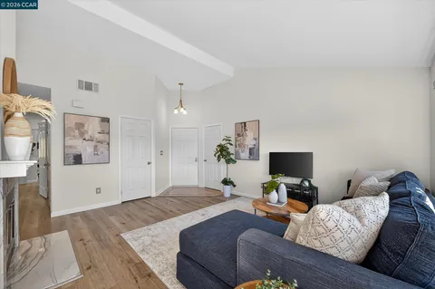 $825,000 | 83 Tahoe Court, Unit 203, San Ramon, CA 94582